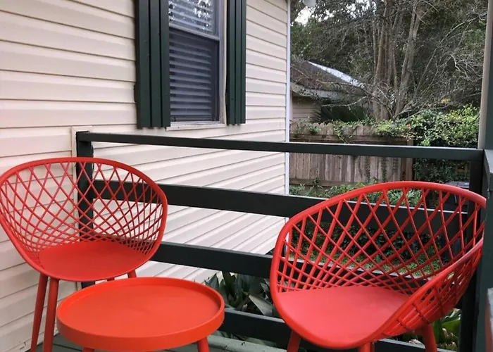 Ferienhaus Quiet-clean-cottage-dogs Kitchen Tallahassee